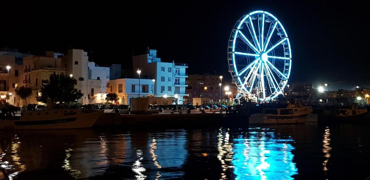 מונופולי Casetta Sul Porto Antico מראה חיצוני תמונה